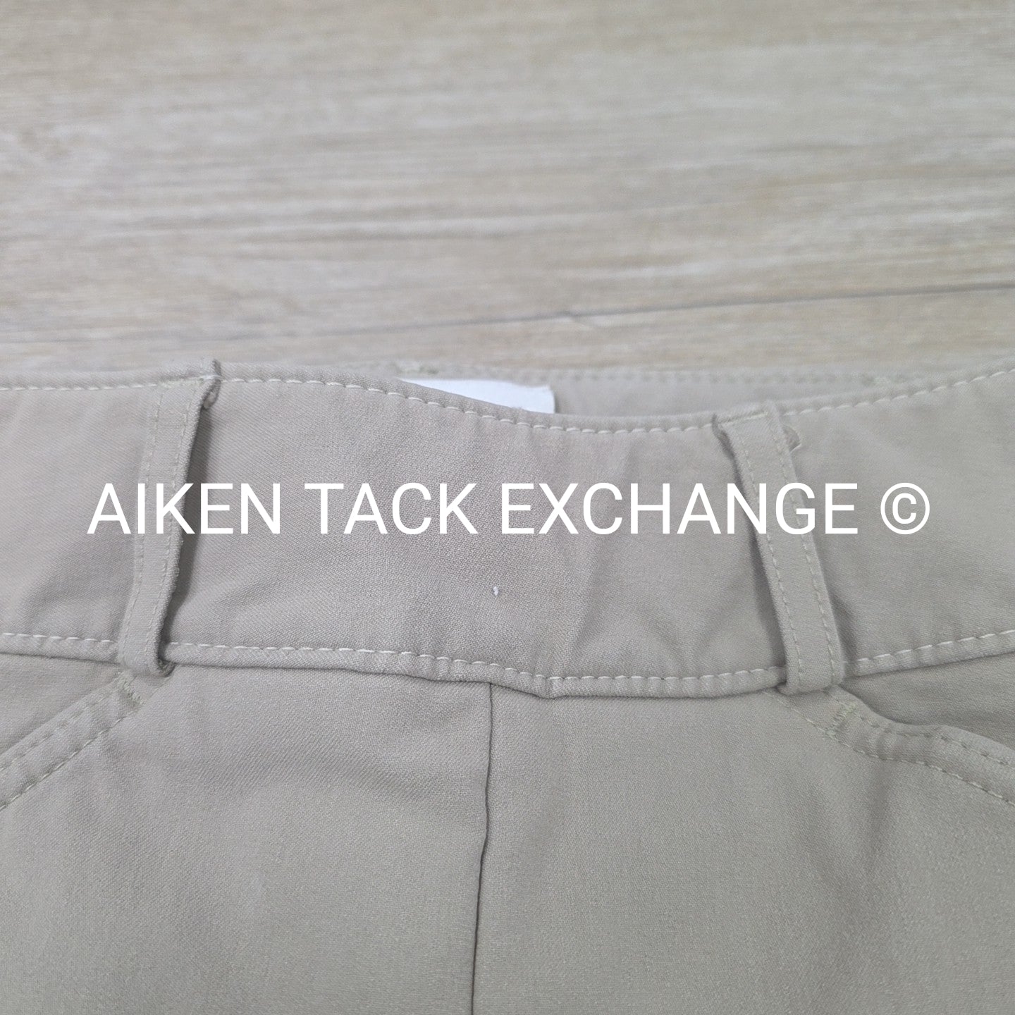 Tailored Sportsman Trophy Hunter Knee Patch Breeches, Size 14 R