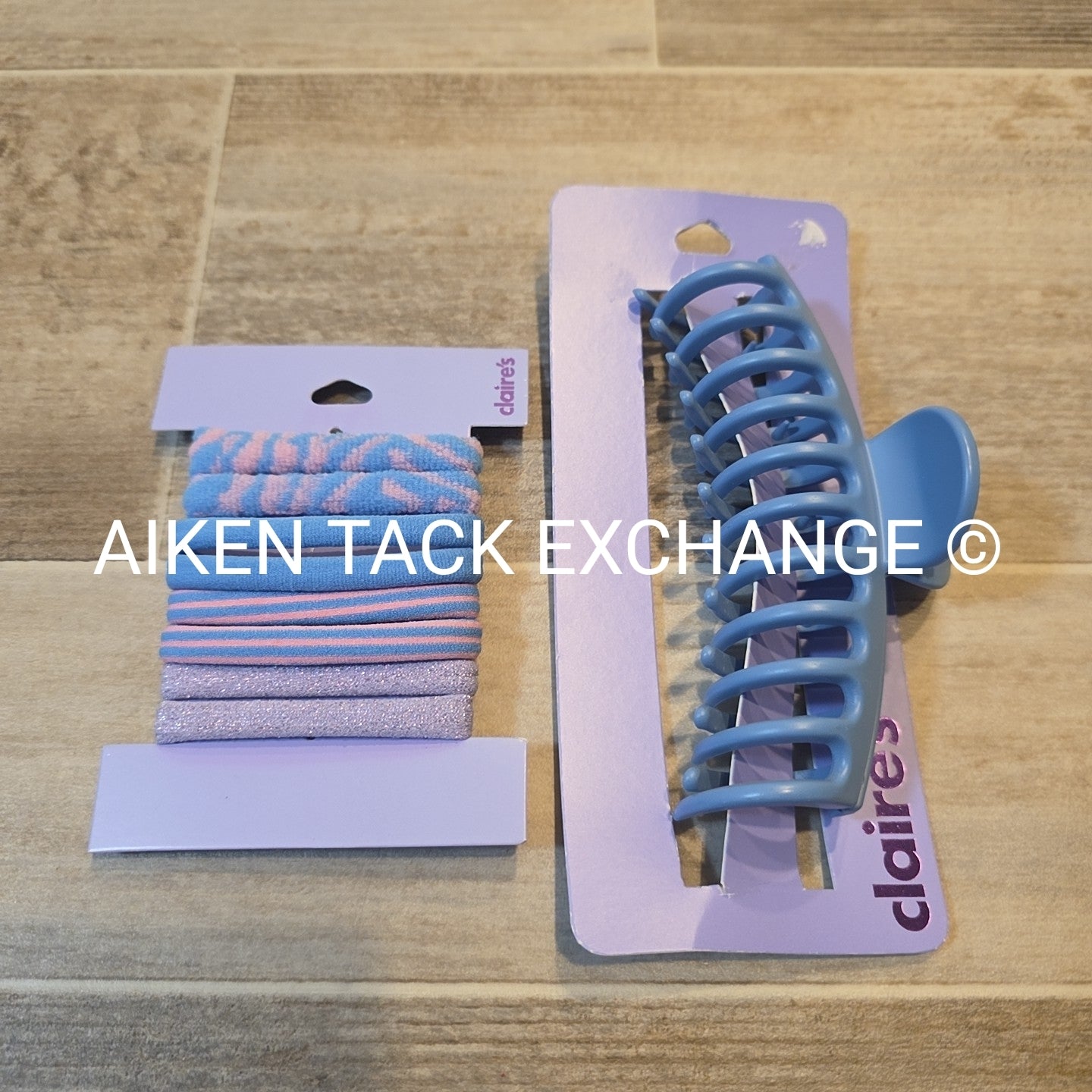 Claire's Hair Bundle - 1 Claw Clip, 1 Pack of Hair Ties