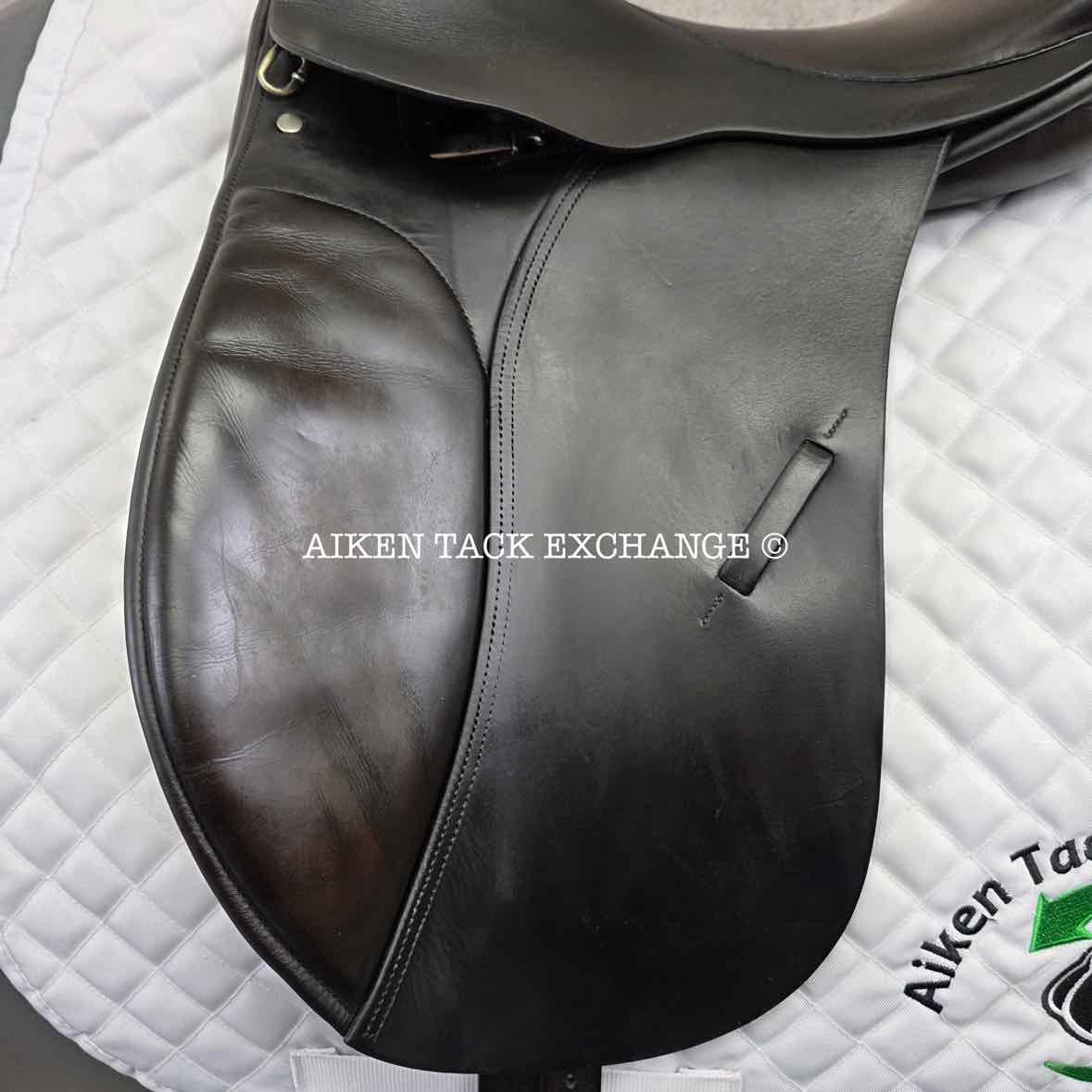 Legend Dressage Saddle, 17" Seat, M/MW Tree, Wool Flocked Panels