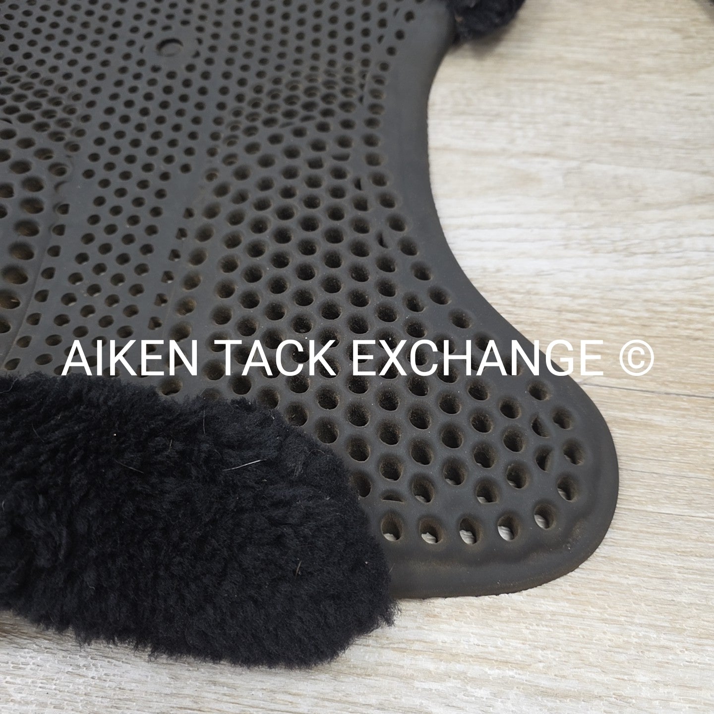 BARGAIN BUNDLE: ECP Sheepskin Half Pad & Acavallo Gel No Slip with Sheepskin Hal