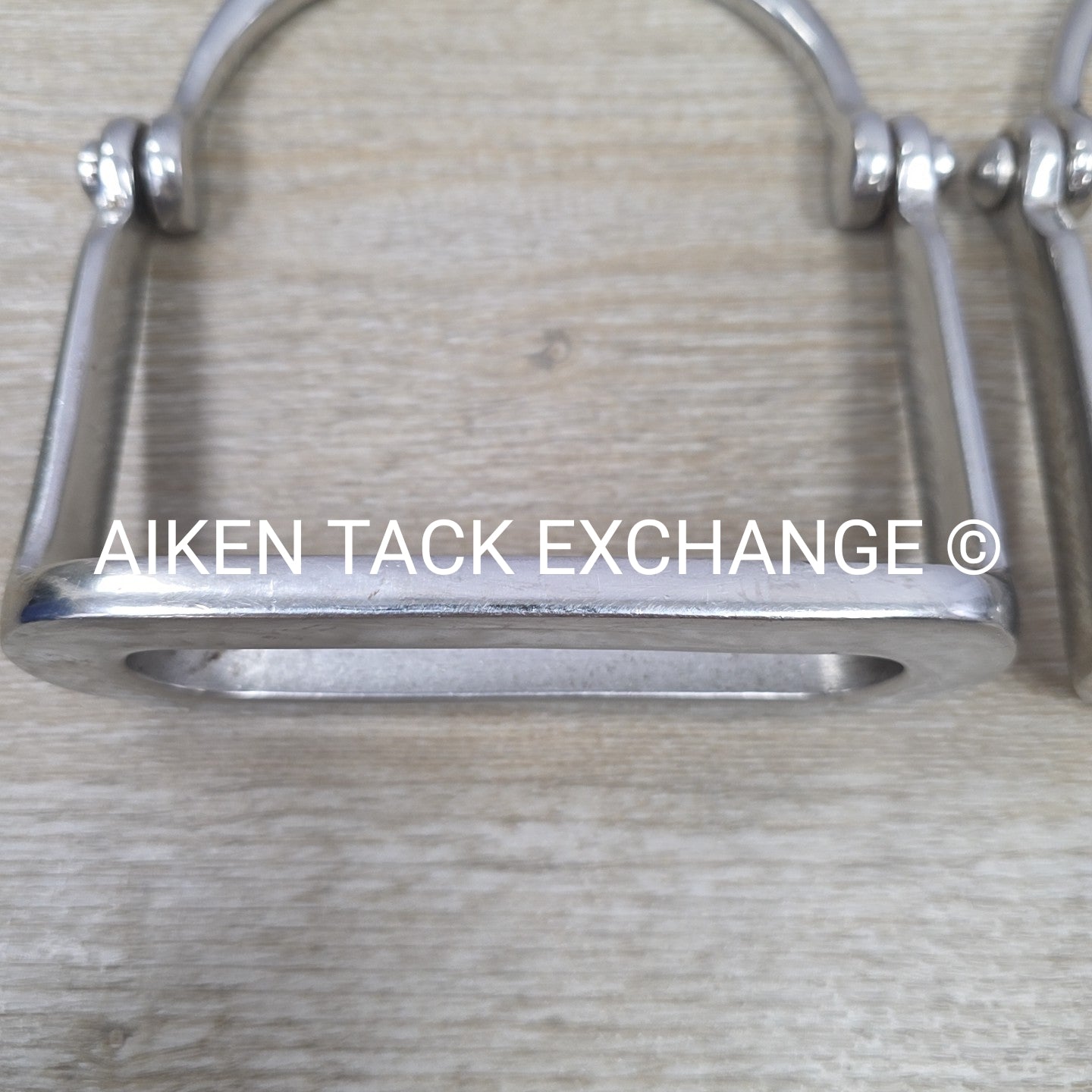 Hinged Stirrup Irons, 5.25"