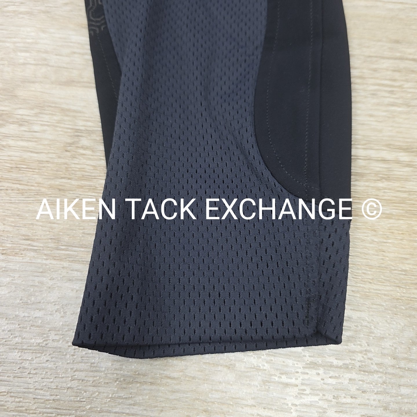 Ariat Tri Factor Silicone Grip Knee Patch Breeches, Size 34R