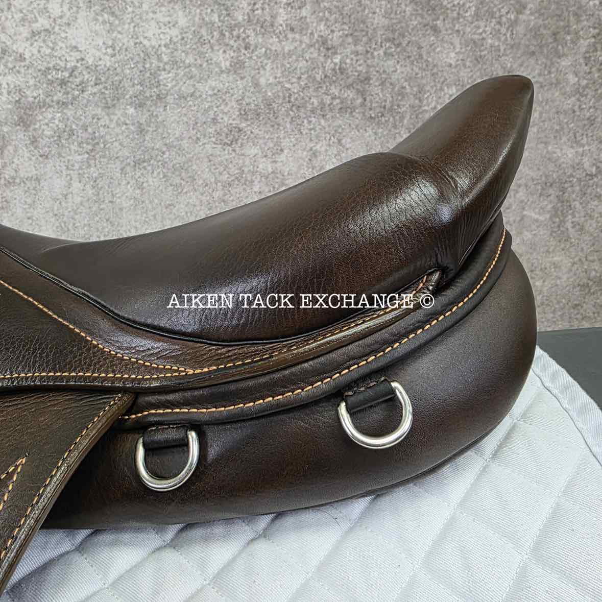 **SOLD** 2020 Stubben Phoenix Elite Jump Saddle, 17.5" Seat with Biomex, 28cm Tree - Medium, Wool Flocked Panels