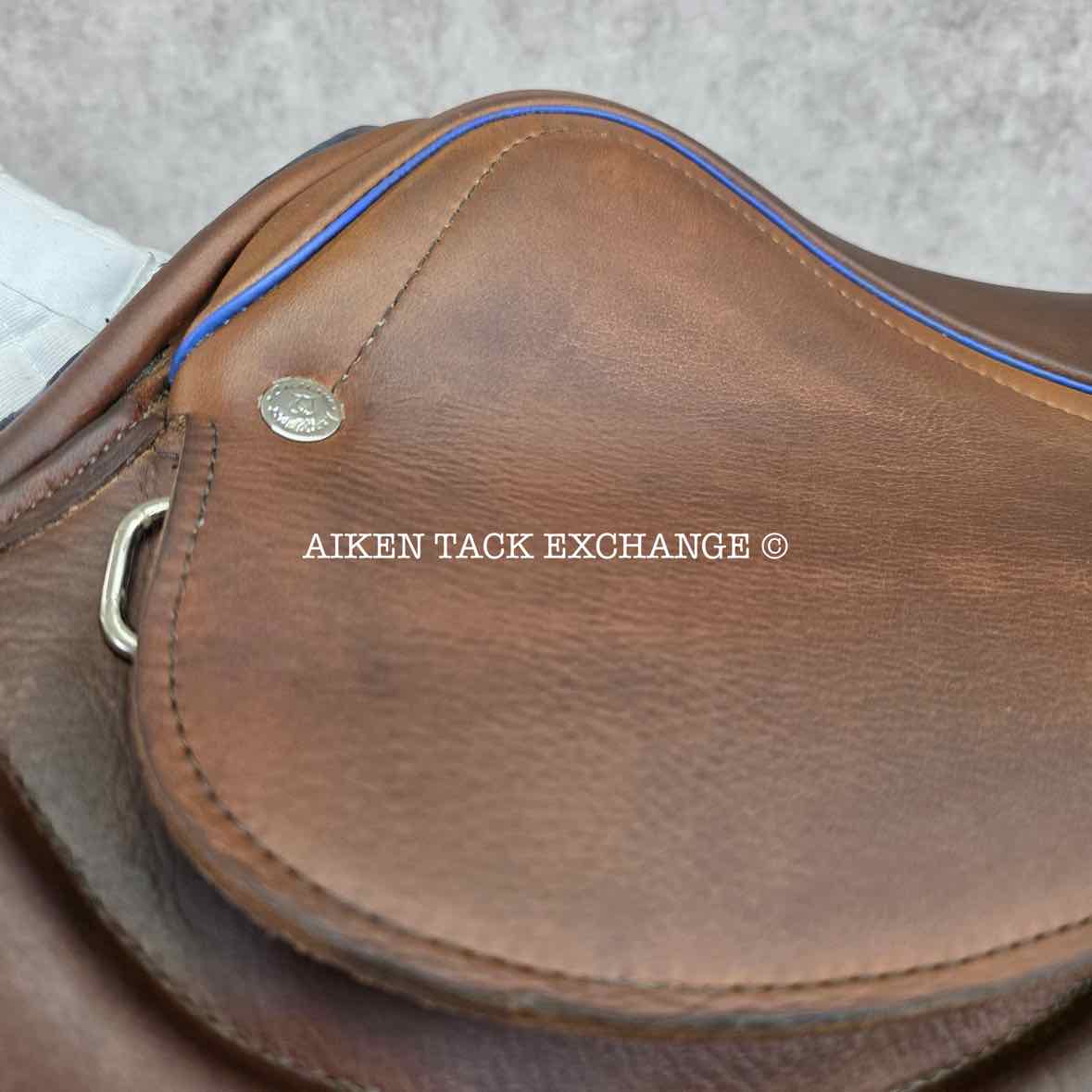 2022 Custom Saddlery Fleur De Lys Monoflap Jump Saddle, 17.5" Seat, Adjustable Tree, Wool Flocked Panels