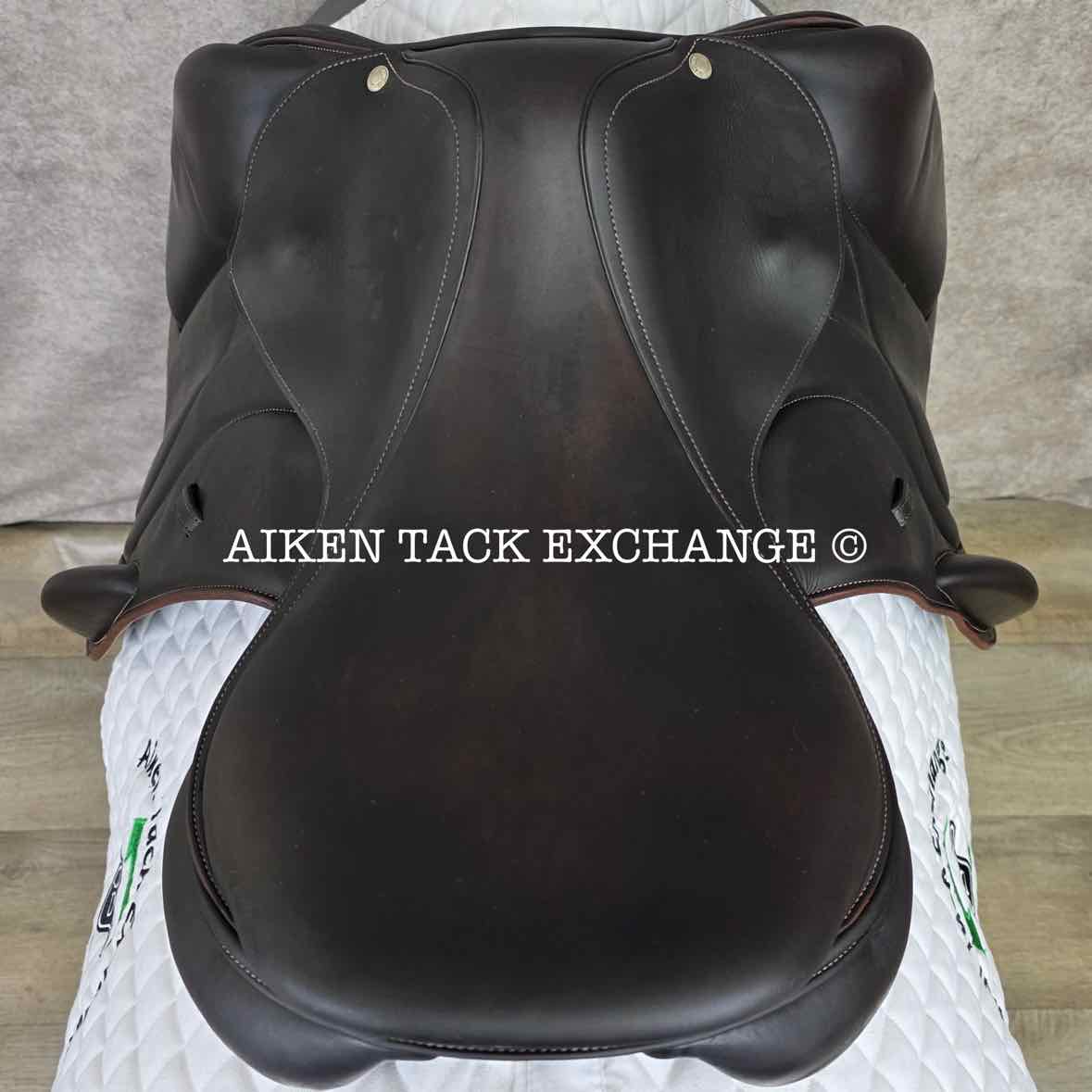 2012 Devoucoux Chiberta Monoflap Jump Saddle, 18" Seat, Medium Wide Tree, 3AR Flap, Foam Panels, Full Buffalo Leather