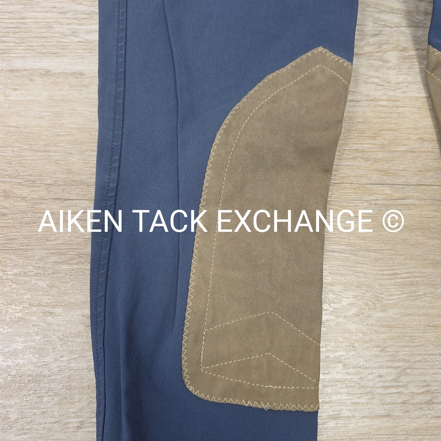 Tailored Sportsman Front Zip Trophy Hunter Knee Patch Breeches, Size 14