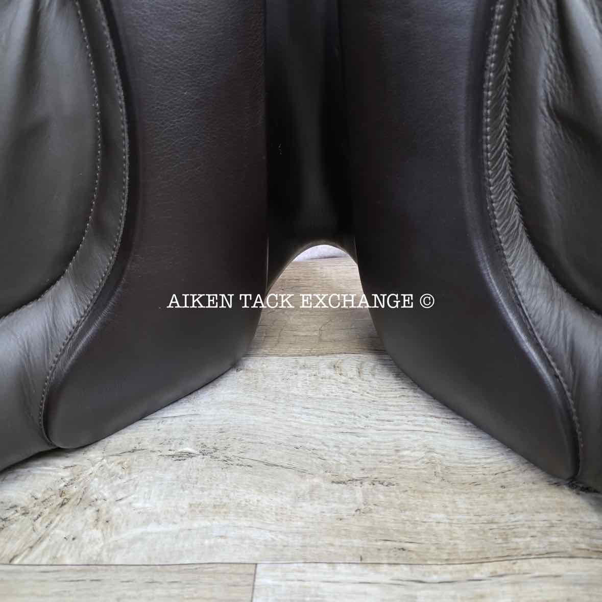 2018 Custom Saddlery Icon Flight 2 Monoflap Dressage Saddle, 17.5" Seat, Adjustable Tree, Wool Flocked Hybrid Panels