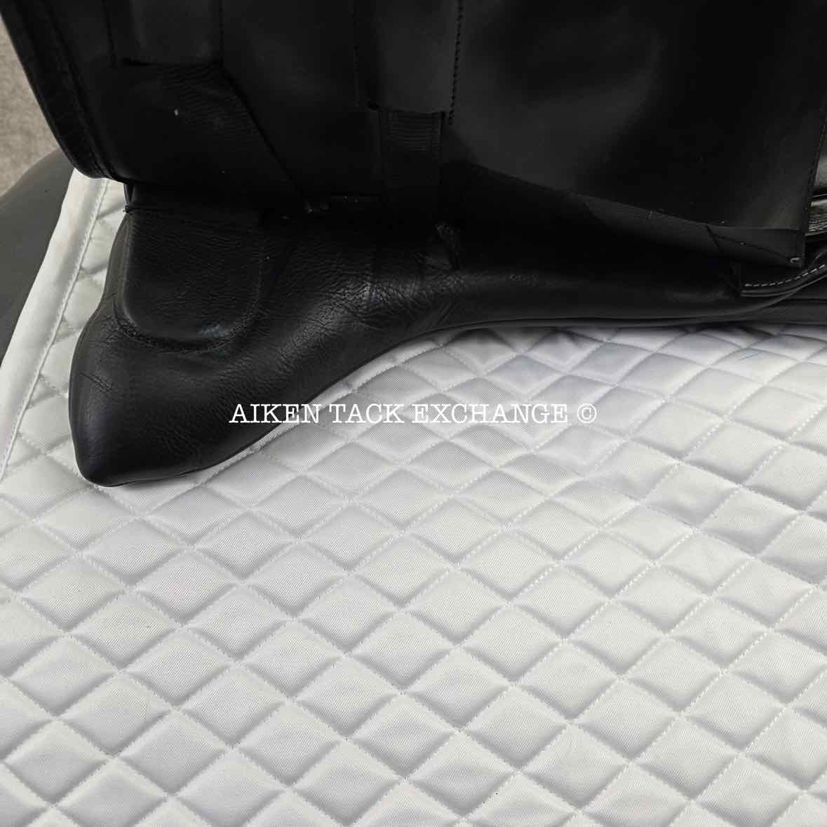 Fairfax Elias Monoflap Dressage Saddle, 18" Seat, Adjustable Tree - Changeable Gullet, Wool Flocked Panels