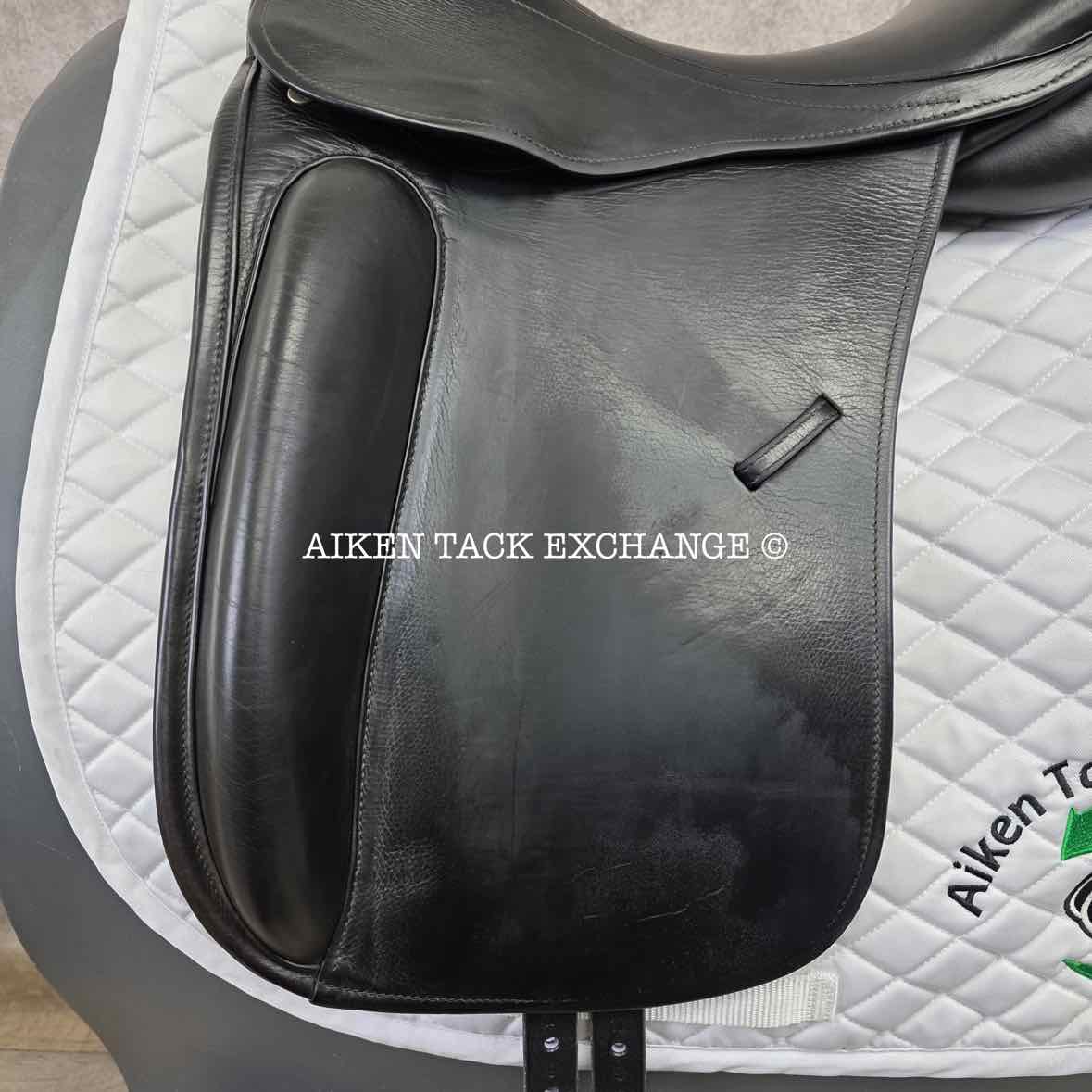2015 County Perfection Dressage Saddle, 17.5" Seat, Medium Tree, Wool Flocked Panels