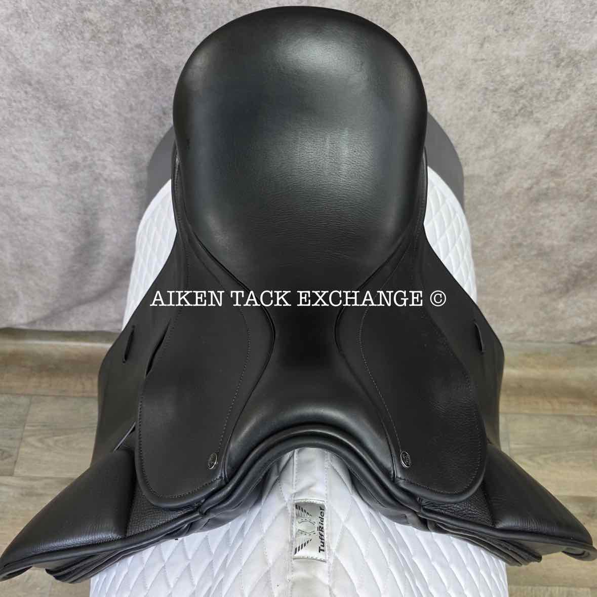 **SOLD** 2013 County Perfection CC Dressage Saddle, 17" Seat, Medium Tree, Wool Flocked Panels