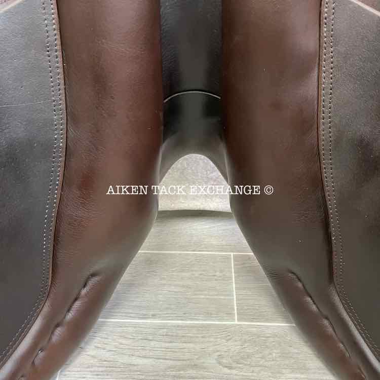 **SOLD** 2008 Pessoa Legacy XP Close Contact Jump Saddle, 17.5" Seat, Adjustable Tree - XCH Changeable Gullet, Wool Flocked Panels