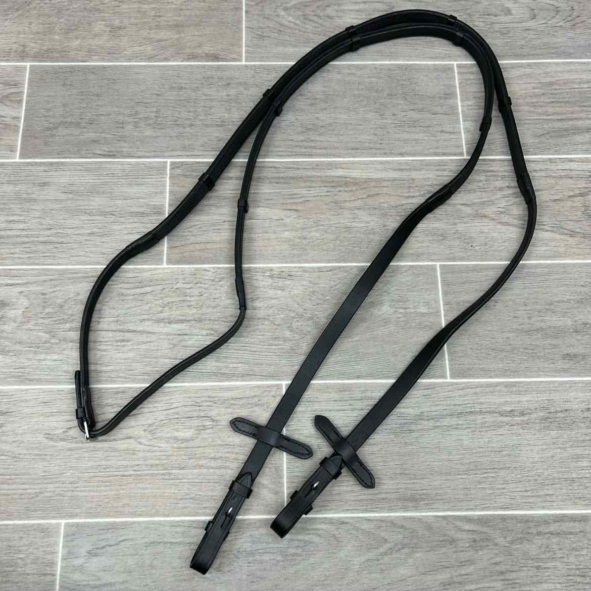 Halter Ego Anatomic Snaffle Bridle with Matching Reins, Black & Red, Size Full