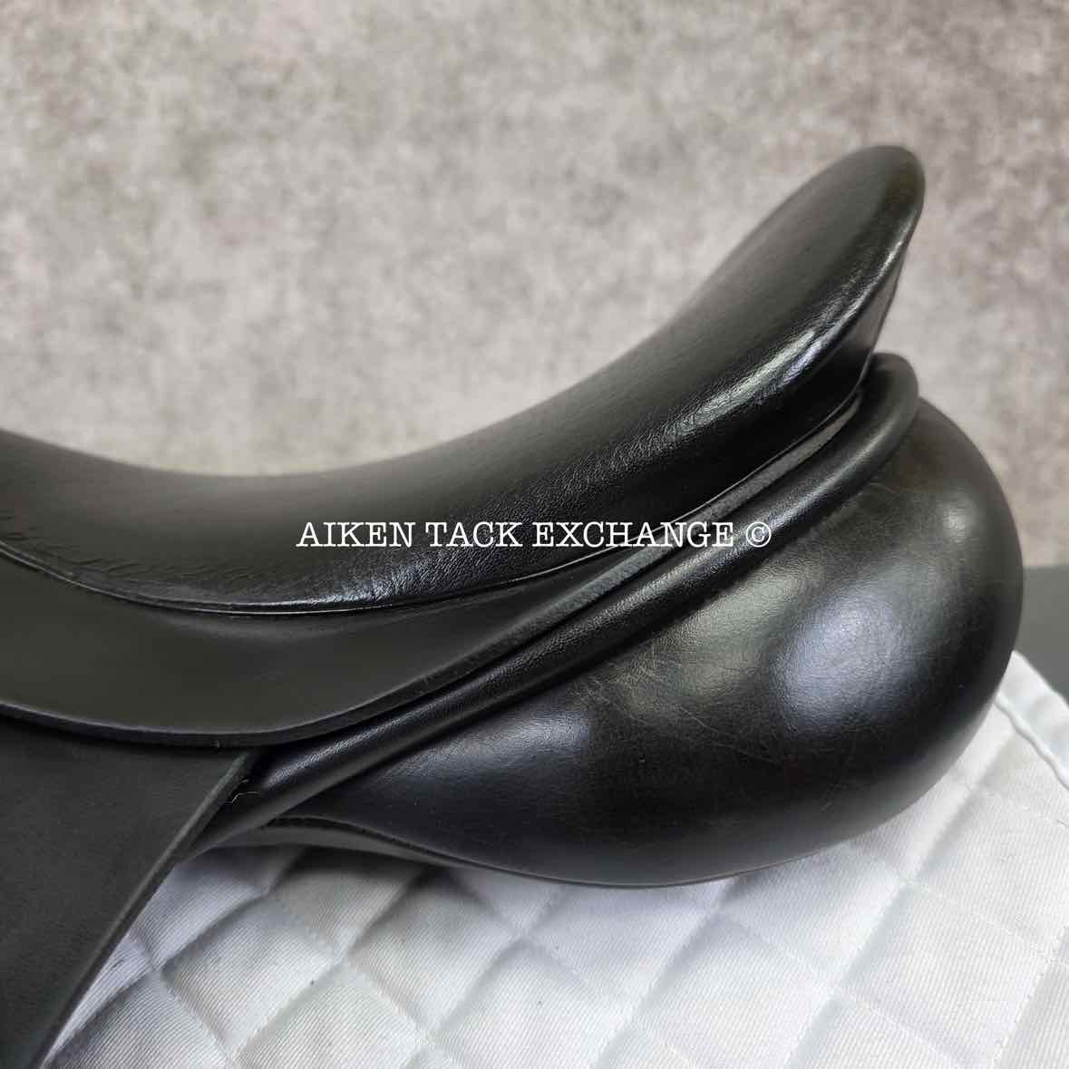 1999 County Eventer All Purpose Saddle, 17.5" Seat, Medium Tree, Wool Flocked Panels