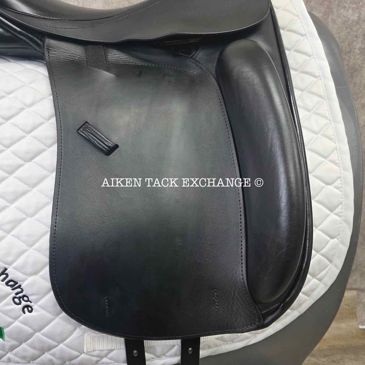 2018 County Inspiration Dressage Saddle, 17.5" Seat, Medium Narrow Tree, Wool Flocked Panels