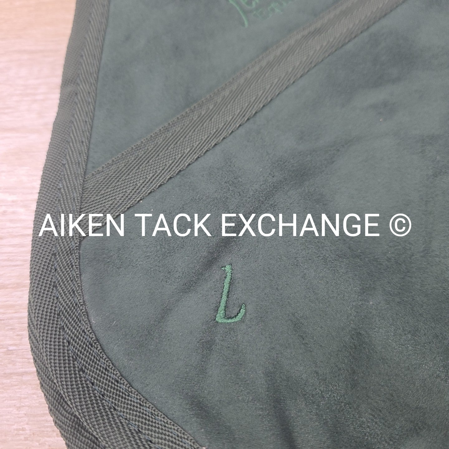 Fenwick Equestrian EquSuede Quarter Sheet, Green, Size Large