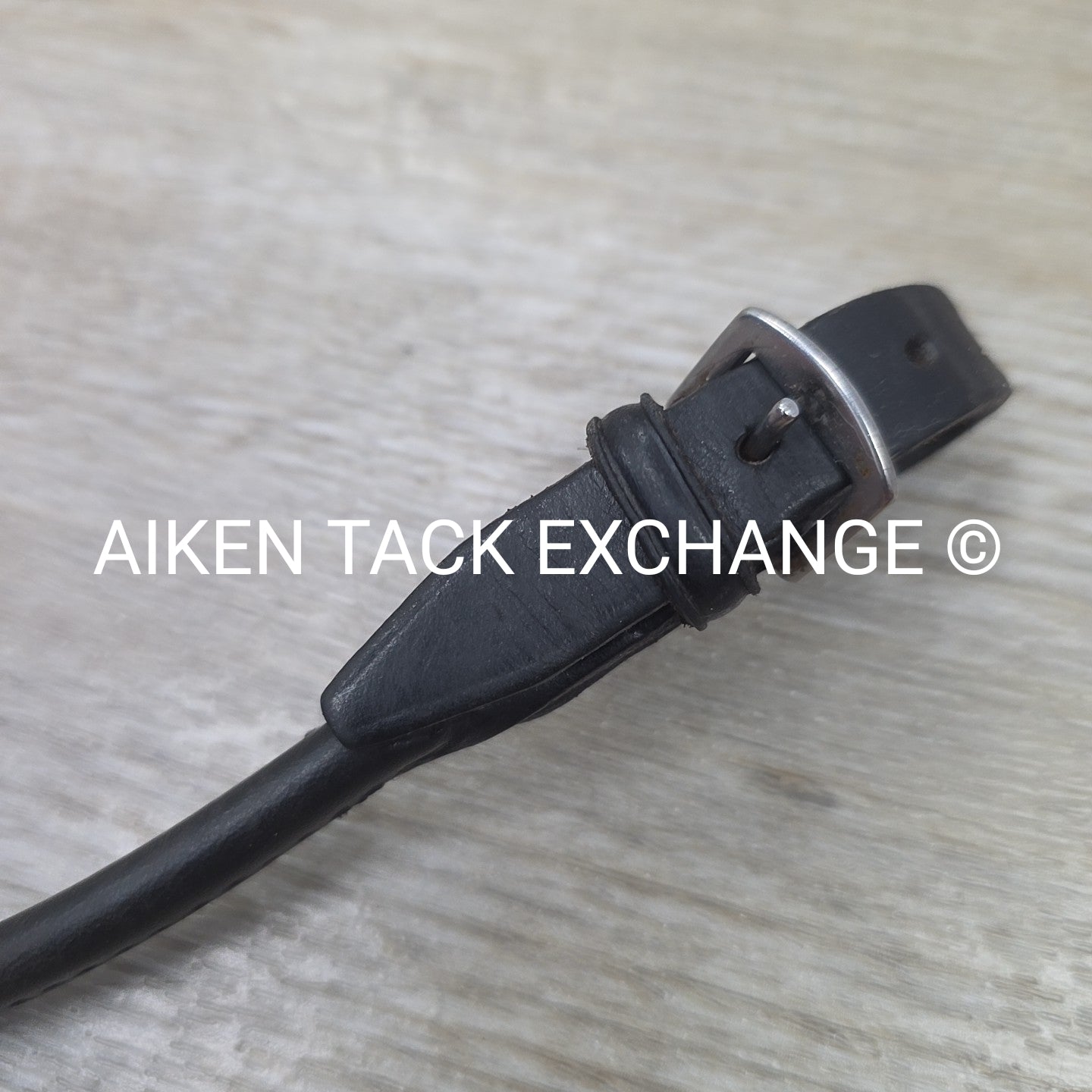 Tory Leather Rolled Grab Strap Bucking Strap