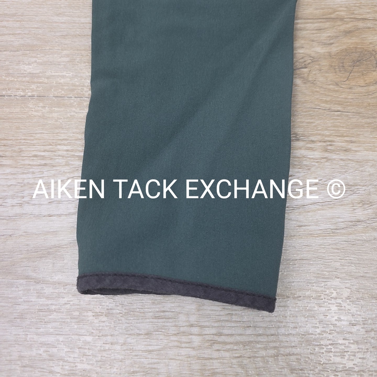 Tailored Sportsman Trophy Hunter Knee Patch Breeches, Size 32 R