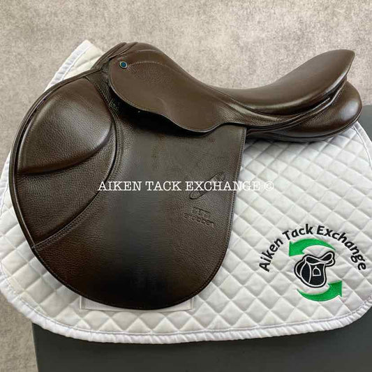 2011 Stubben Artus CS Deluxe Jump Saddle, 18" Seat, 28 cm Tree - Medium, Wool Flocked Panels