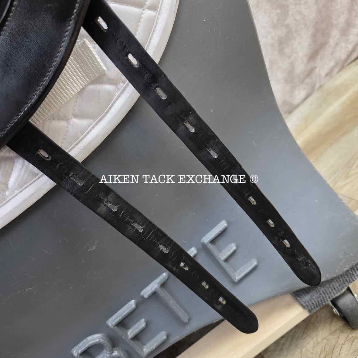 2018 Kentaur Ithaka AP Dressage Saddle, 18" Seat, Wide Tree, Wool Flocked Panels