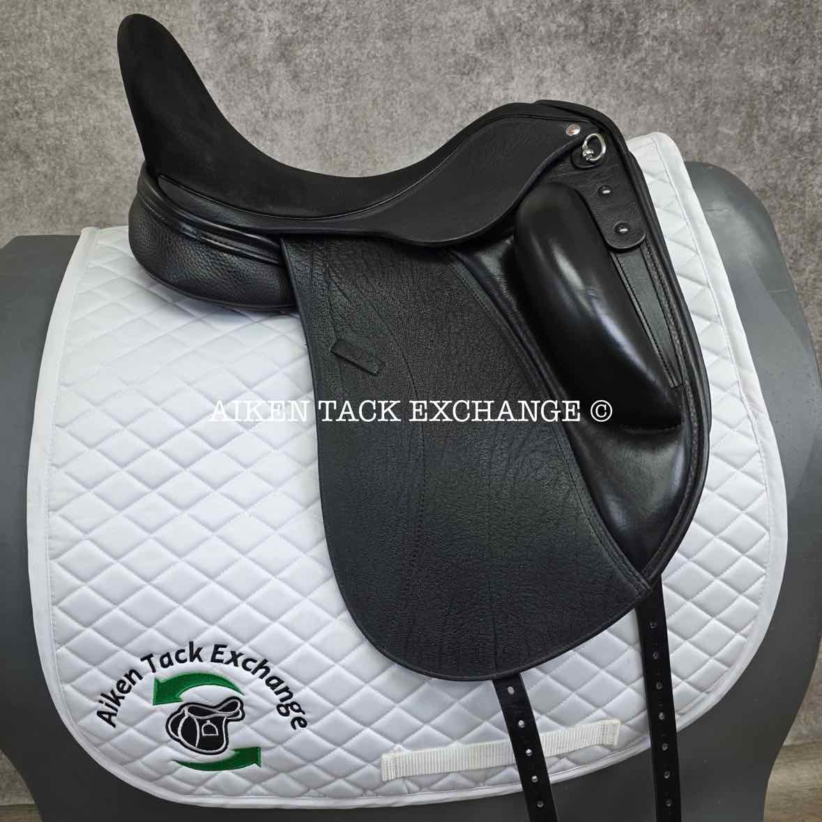 2025 Custom Saddlery Wolfgang Constanze 2 Monoflap Dressage Saddle, 17.5" Seat, Adjustable Tree, Wool Flocked Panels