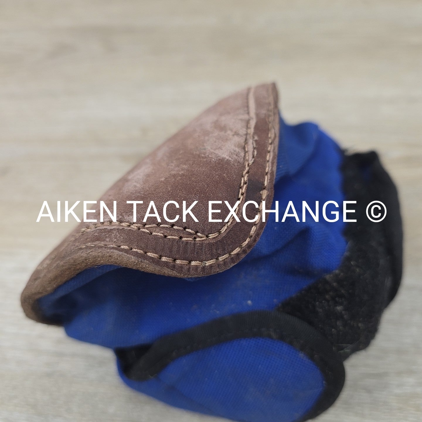 Bluegrass Animal Products Deluxe Equine Slipper, Size Medium