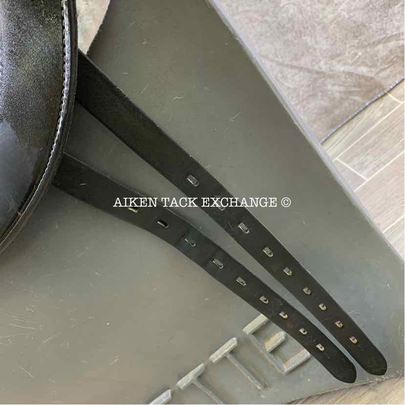**SOLD** 2018 Kentaur Ithaka AP Monoflap Dressage Saddle, 17.5" Seat, Medium Wide Tree, Wool Flocked Panels