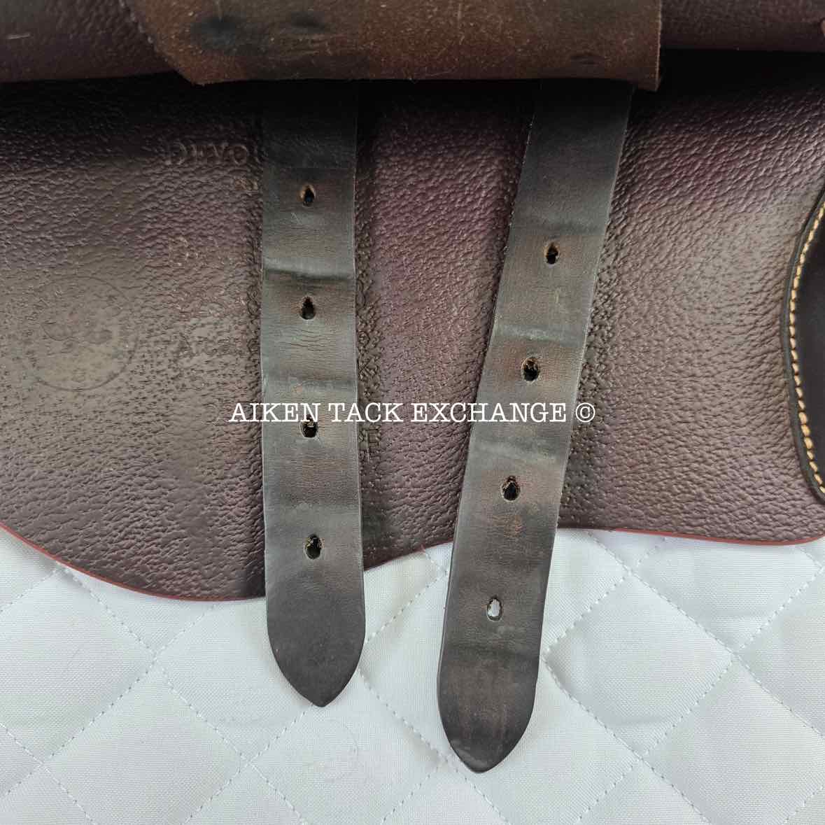 2022 Devoucoux Biarritz K Close Contact Jump Saddle, 15" Seat, 00K Flap, MW Tree, D3D Panels, Full Buffalo Leather