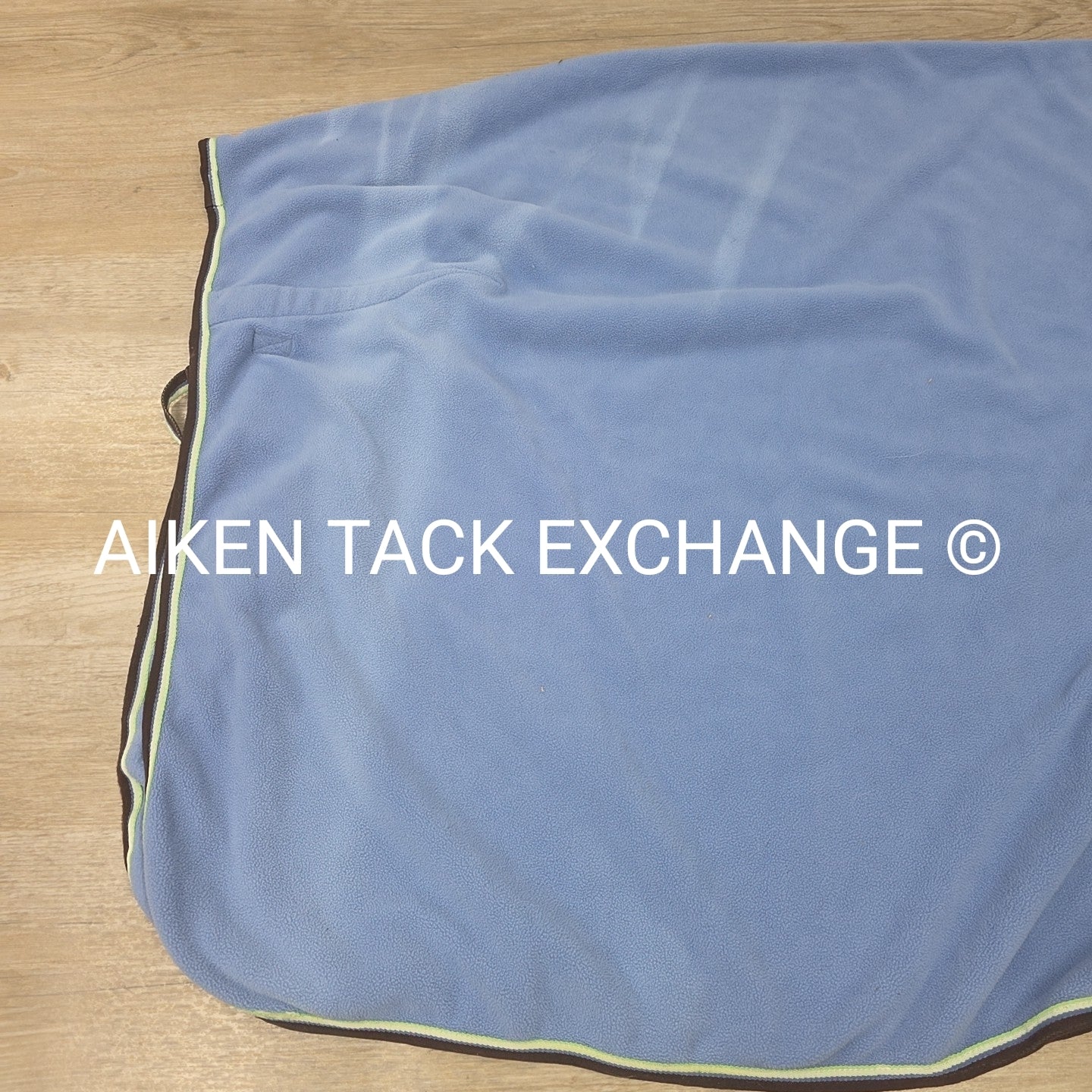 Eskadron Velcro Front Closure Fleece Cooler, Size Medium (73")