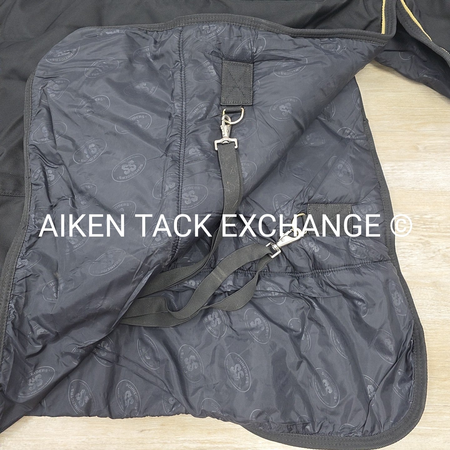 Schneiders VTEK Adjusta-Fit Heavy Weight Turnout Blanket, 82"