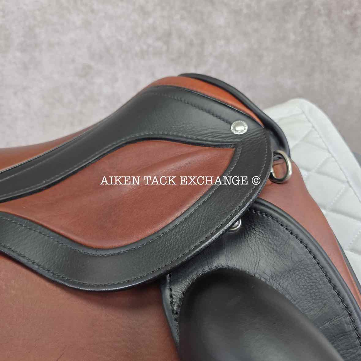 2023 Schleese Tribute Monoflap Dressage Saddle, 18" Seat, Adjustable AdapTree, Wool Flocked Panels