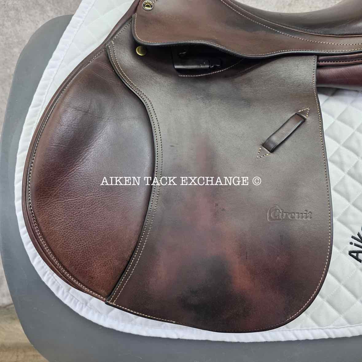 Circuit by Dover Saddlery Close Contact Jump Saddle, 17" Seat, Medium Tree, Foam Panels