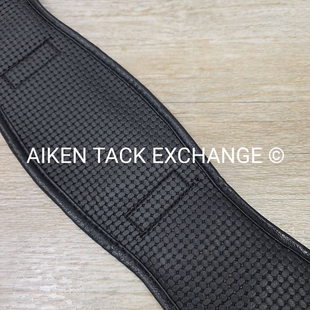 Ovation Airform Chafeless Dressage Girth, Black, 22"