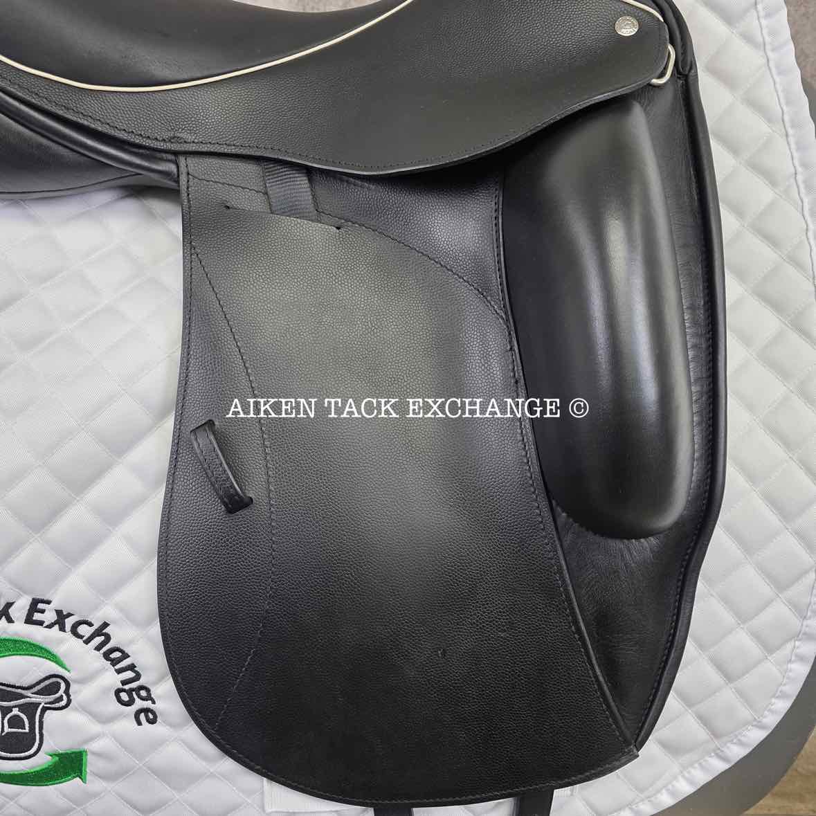 2022 Custom Saddlery Icon Coda Monoflap Dressage Saddle, 17" Seat, Adjustable Tree, Wool Flocked Panels
