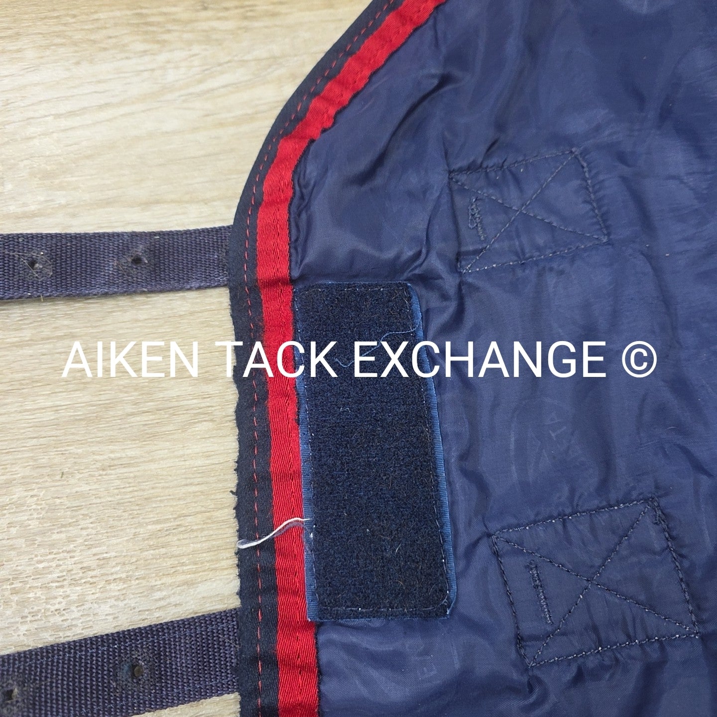 Weatherbeeta Breeze with Surcingle Combo Neck, 75" (has blemishes)