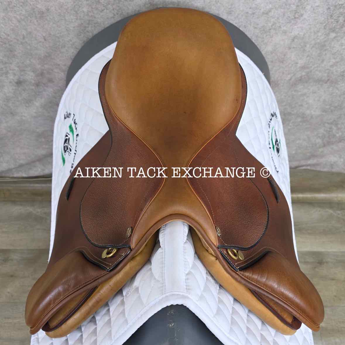 Beval LTD Close Contact Jump Saddle, 15" Seat, Medium Tree, Foam Panels