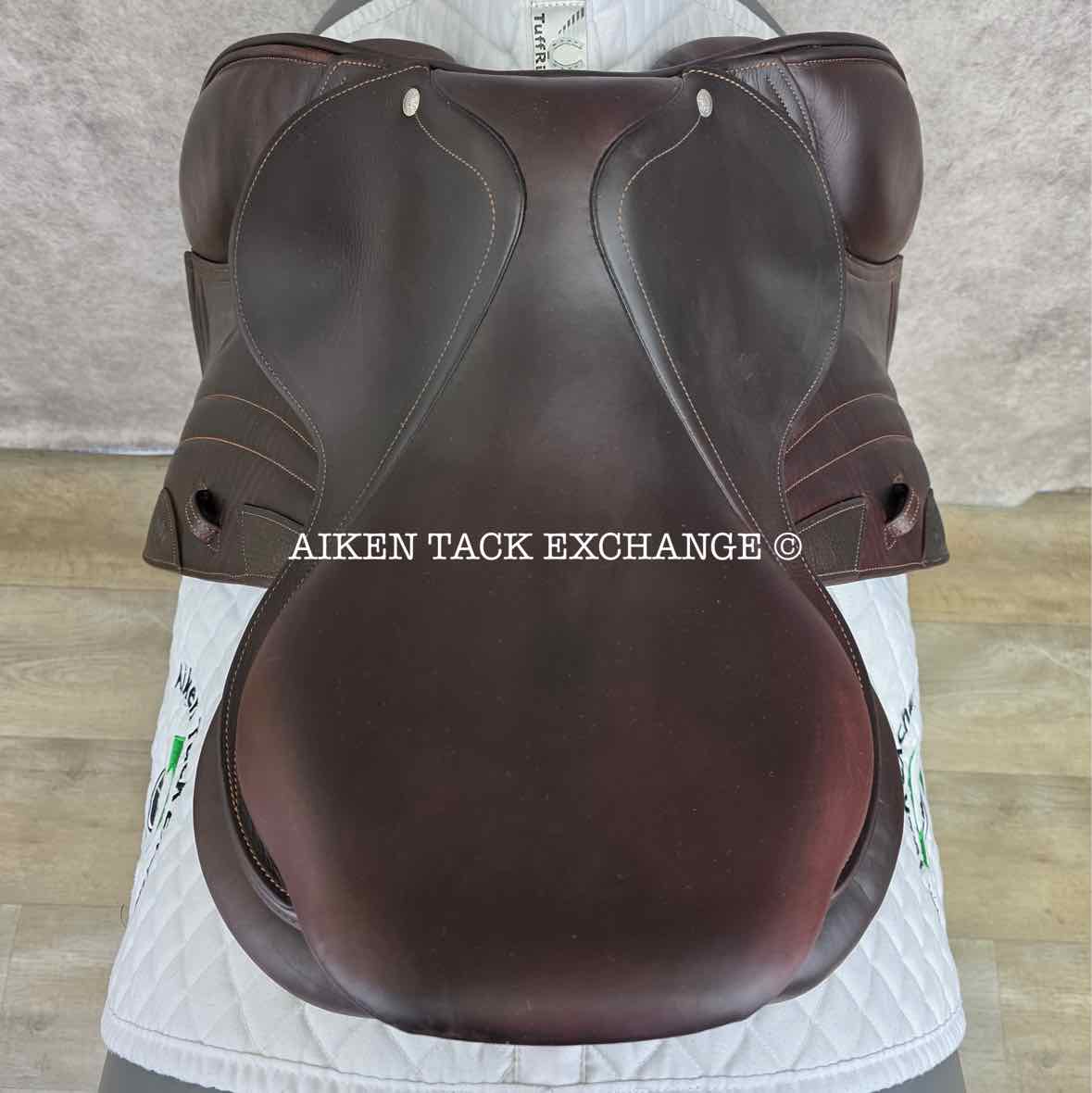 **SOLD** 2015 CWD SE01 Close Contact Jump Saddle, 17" Seat, 1L Flap, Medium Tree, Foam Panels, Full Buffalo Leather