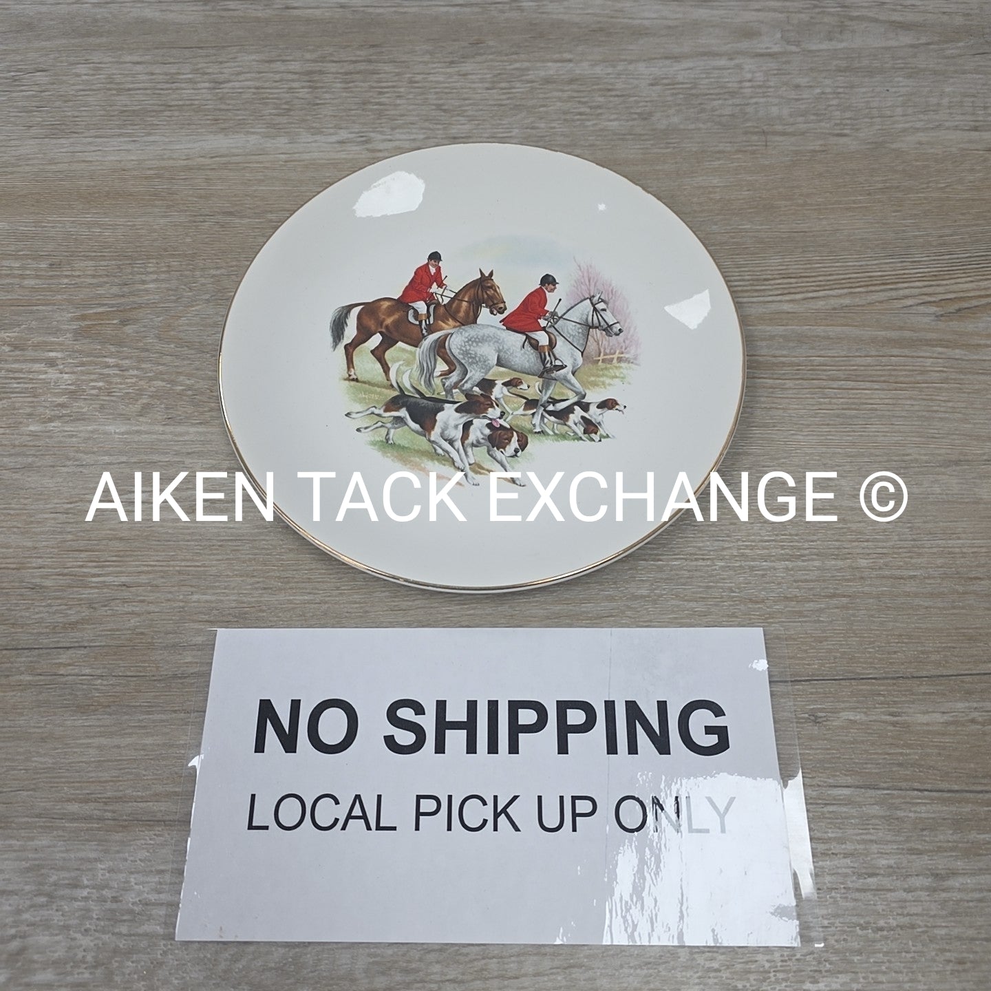 Weatherby Royal Falcon Gift Ware Fox Hunting Plate