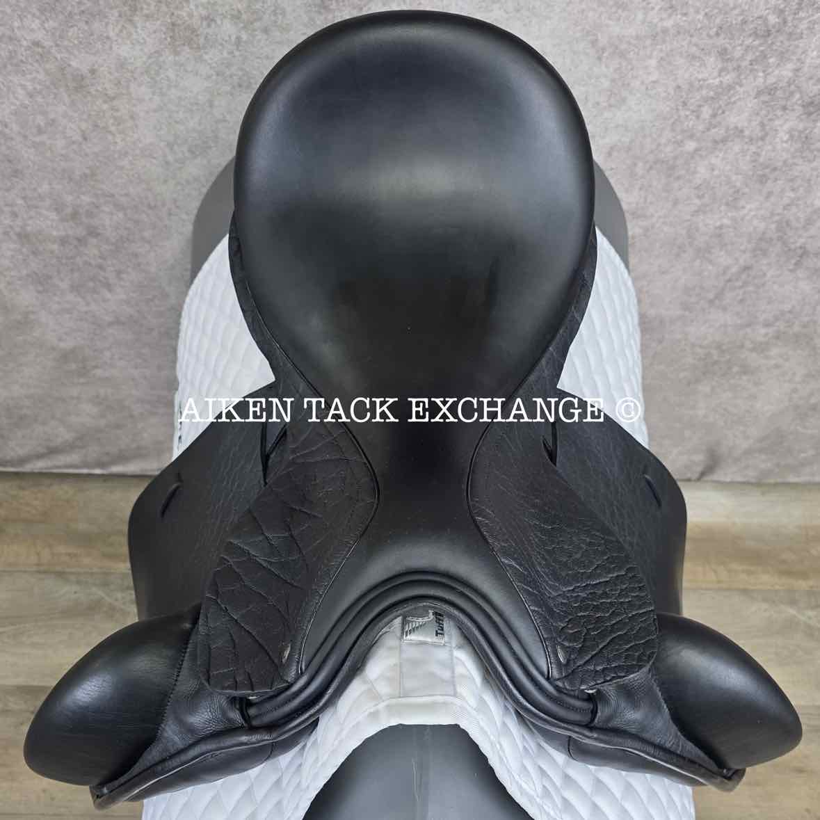 2017 Custom Saddlery Advantage Monoflap Dressage Saddle, 18" Seat, Adjustable Tree, Wool Flocked Panels