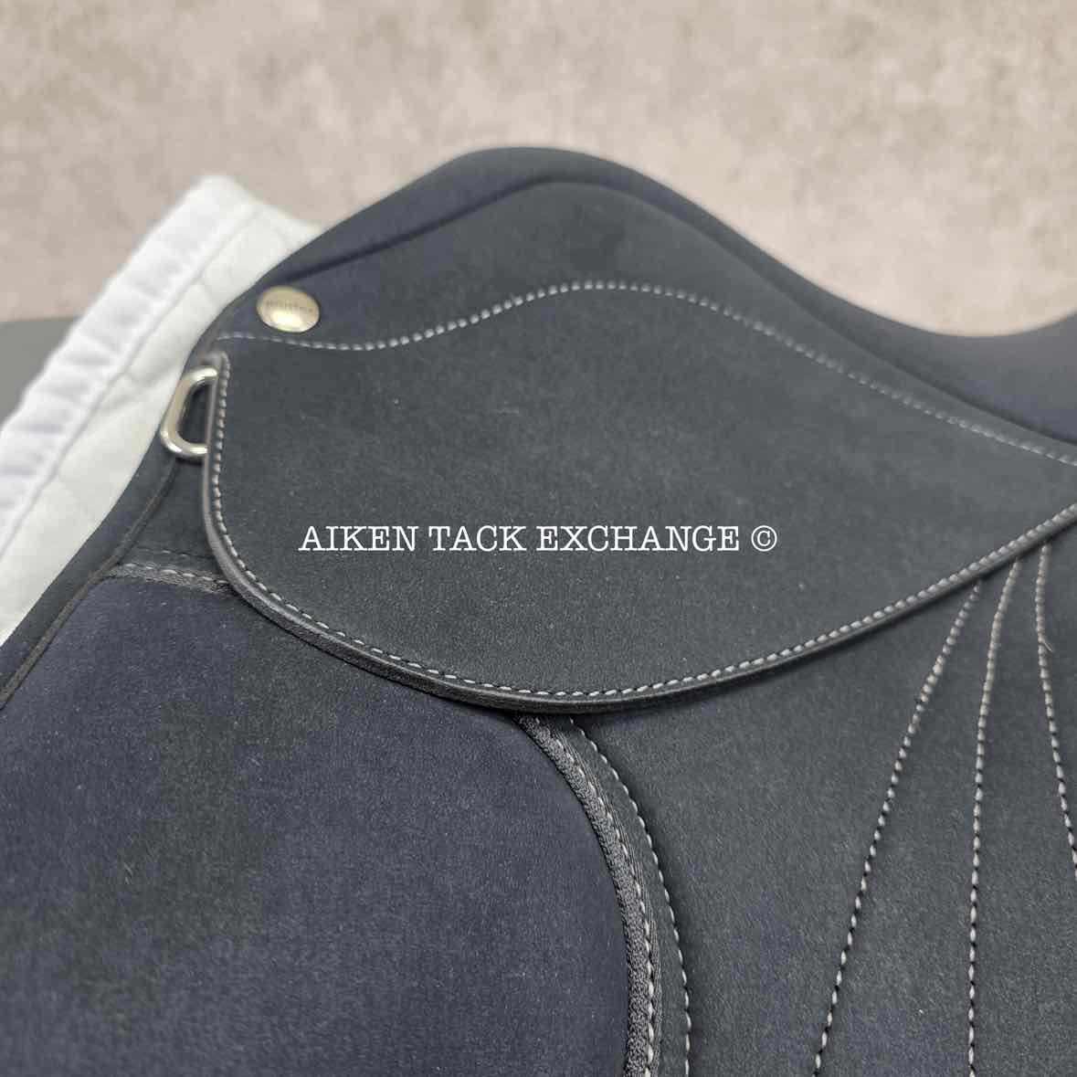 2022 Wintec Lite Wide All Purpose D'Lux Saddle with HART, 17.5" Seat, Adjustable Tree - Changeable Gullet, CAIR Panels