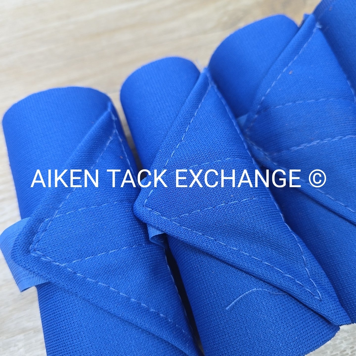 Standing Wraps, Set of 4