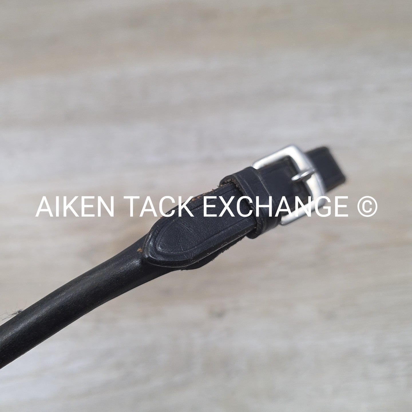 Rolled Leather Saddle Grab Strap, Black