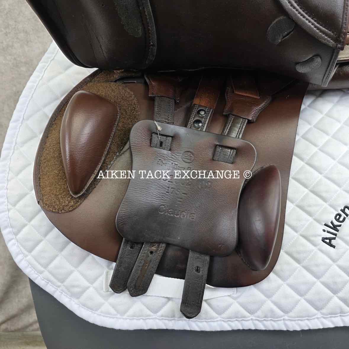 2016 Pegasus Butterfly Claudia Close Contact Jump Saddle, 17" Seat, Flexible Self-Adjusting & Self-Adapting ComfortFit Tree