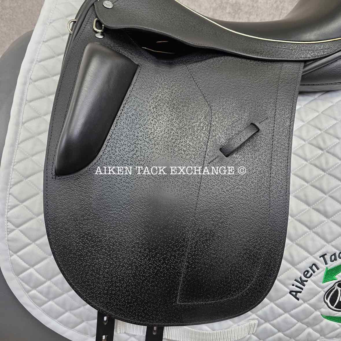 2021 Black Country Carlow Dressage Saddle, 18" Seat, Medium Wide Tree, Wool Flocked Panels