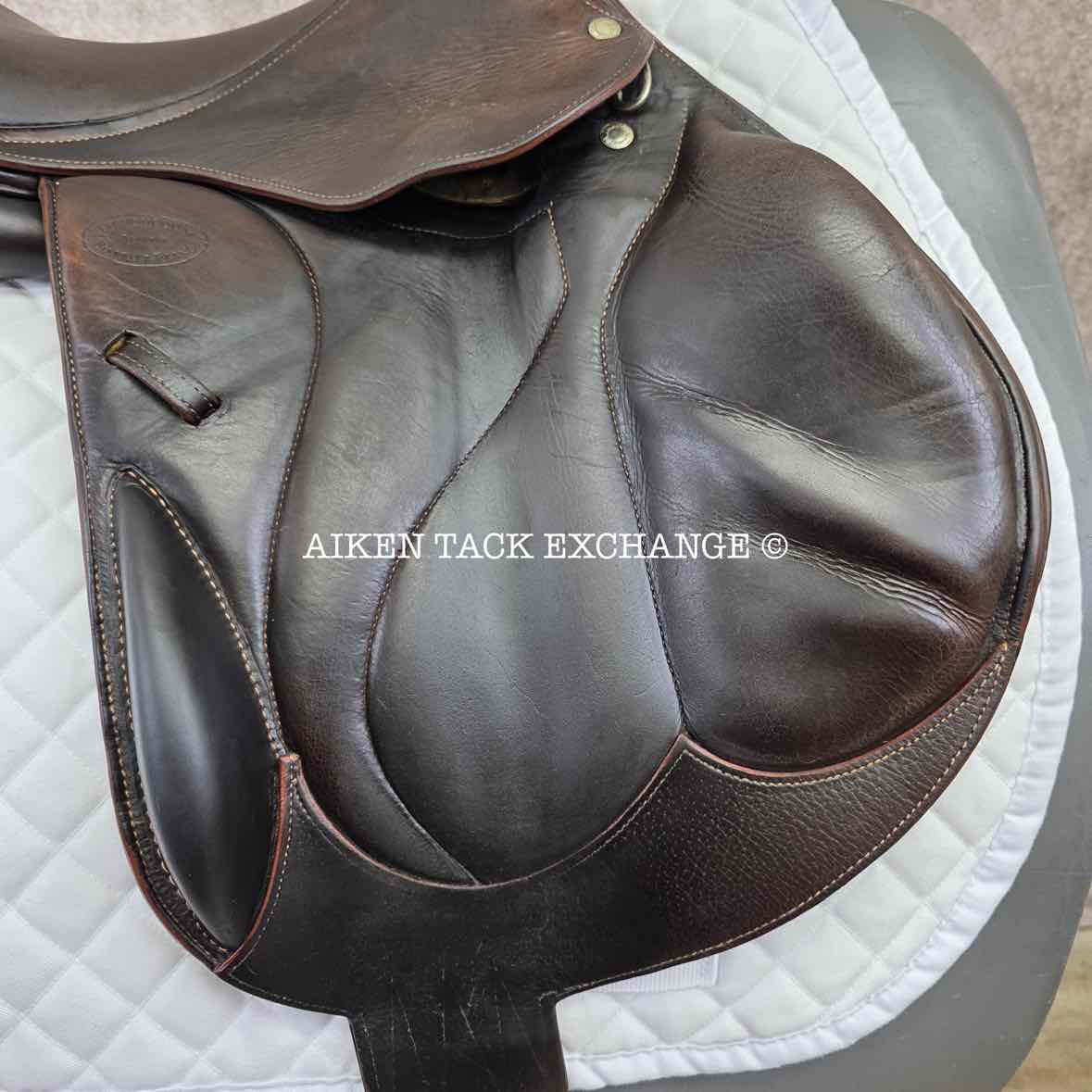 **SOLD** 2006 Devoucoux Chiberta Monoflap Jump Saddle, 17.5" Seat, 2A Flap, Medium Wide Tree, Foam Panels, Full Buffalo Leather