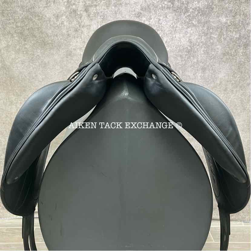 2016 Devoucoux Makila S Monoflap Dressage Saddle, 17.5" Seat, 3A Flap, Medium Wide Tree, D3D Panels, Full Buffalo Leather
