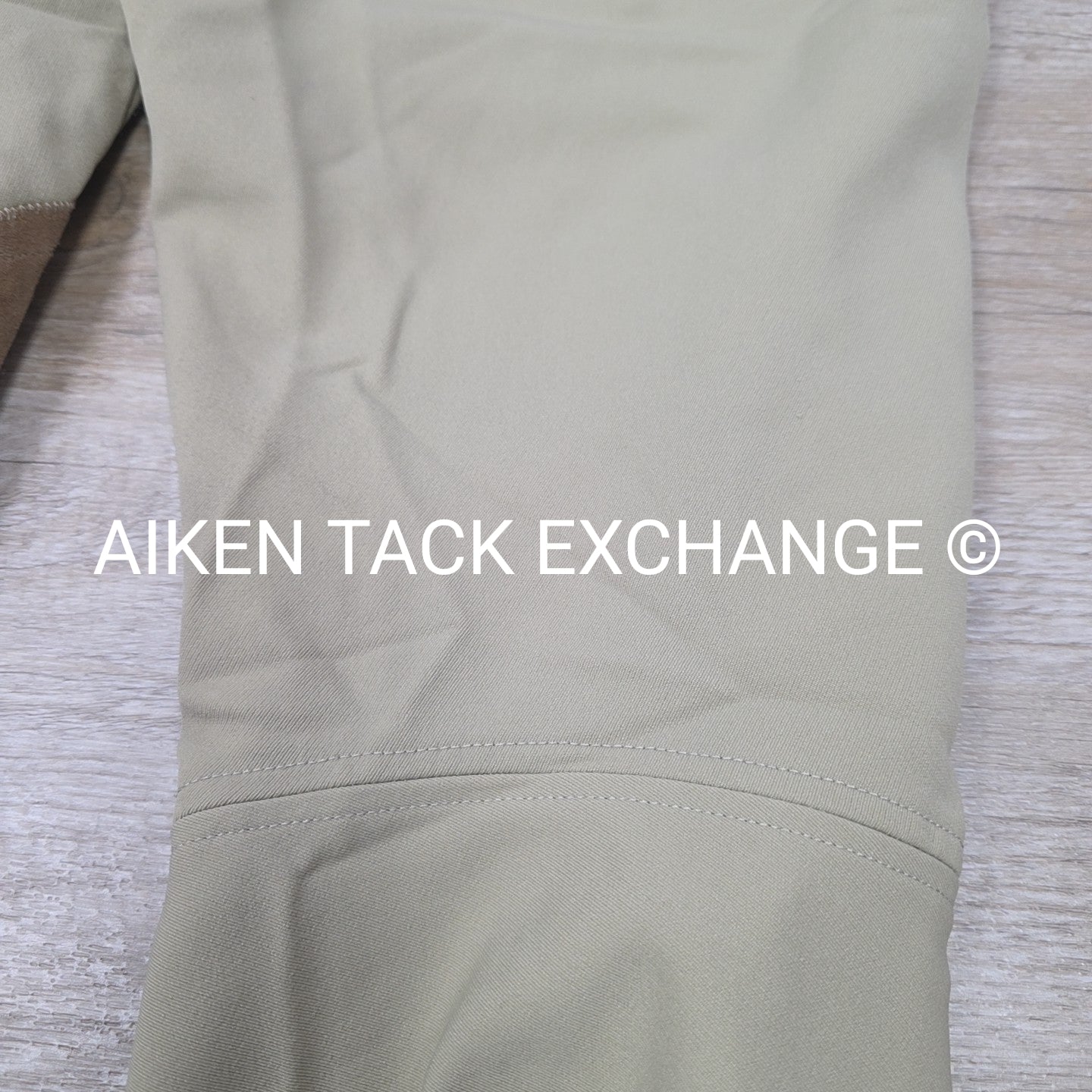 Tailored Sportsman Supreme Hunter Knee Patch Breeches, Size 34 L