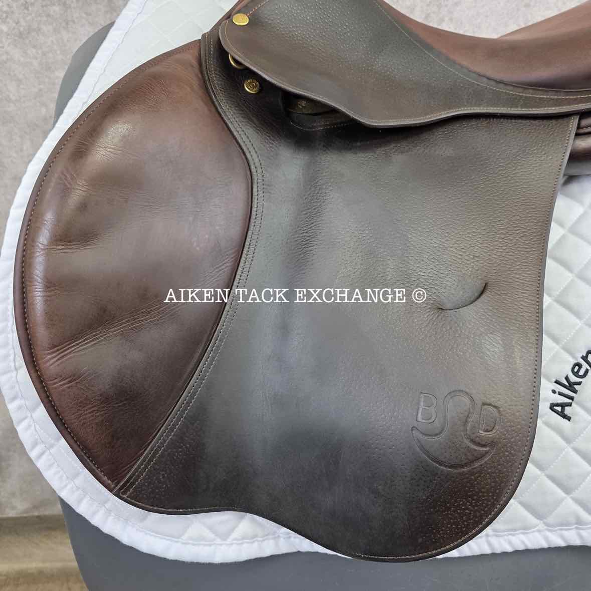 2007 Bruno Delgrange Virtuose Close Contact Jump Saddle, 17.5" Seat, Medium Wide Tree, Foam Panels