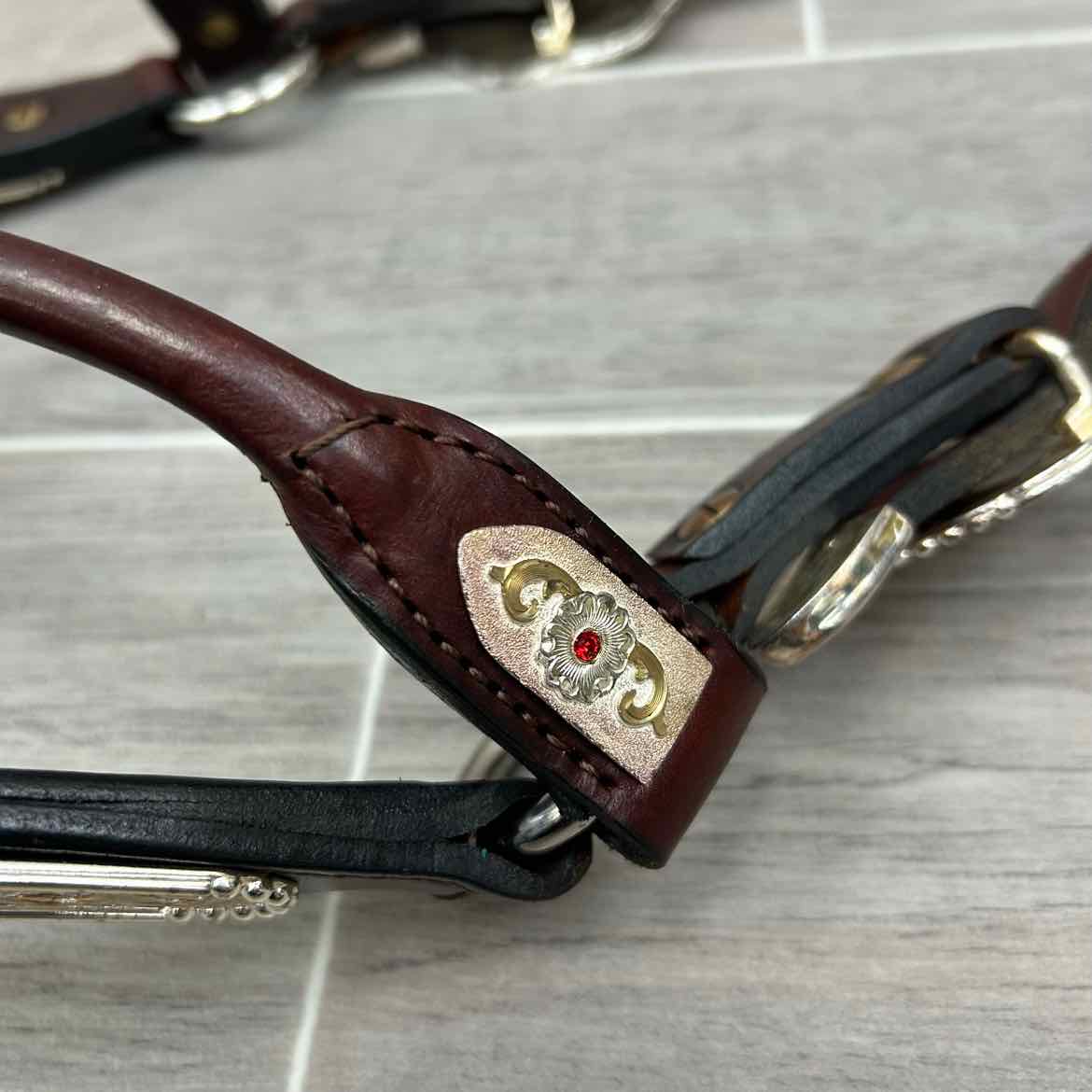Kathy's Show Equipment #250 Santana Halter with Matching Leather Show Lead