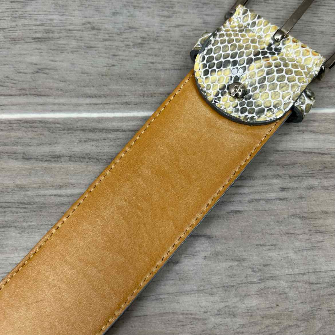 Tailored Sportsman Wide Snakeskin Belt, Size Small