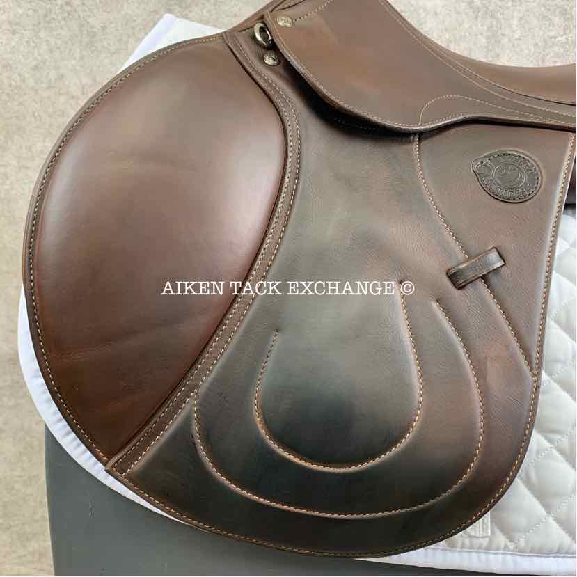 **SOLD** 2021 Antares Signature Skylla Close Contact Jump Saddle, 17.5" Seat, 3A Flap, Medium Tree, Foam Pro Panels
